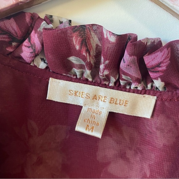 SKIES ARE BLUE Burgundy Floral Blouse! Medium - Picture 5 of 7
